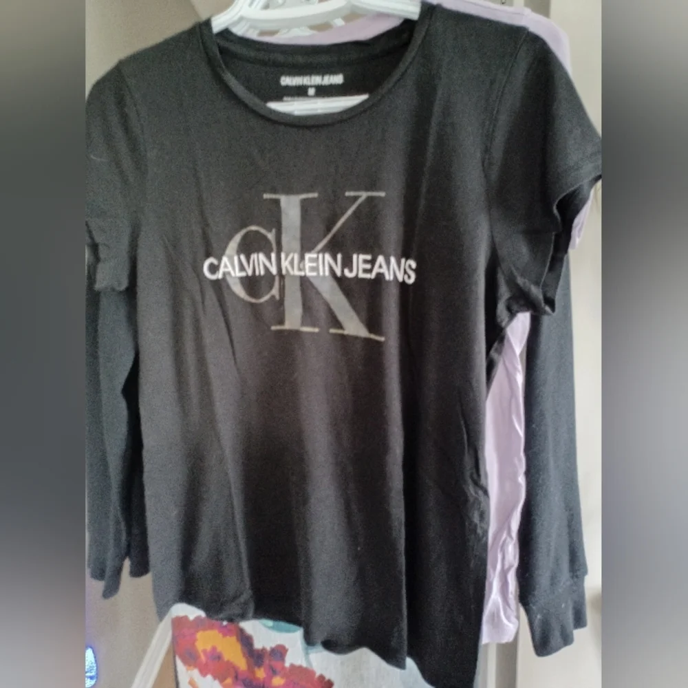 Because - Picture 1 of 3